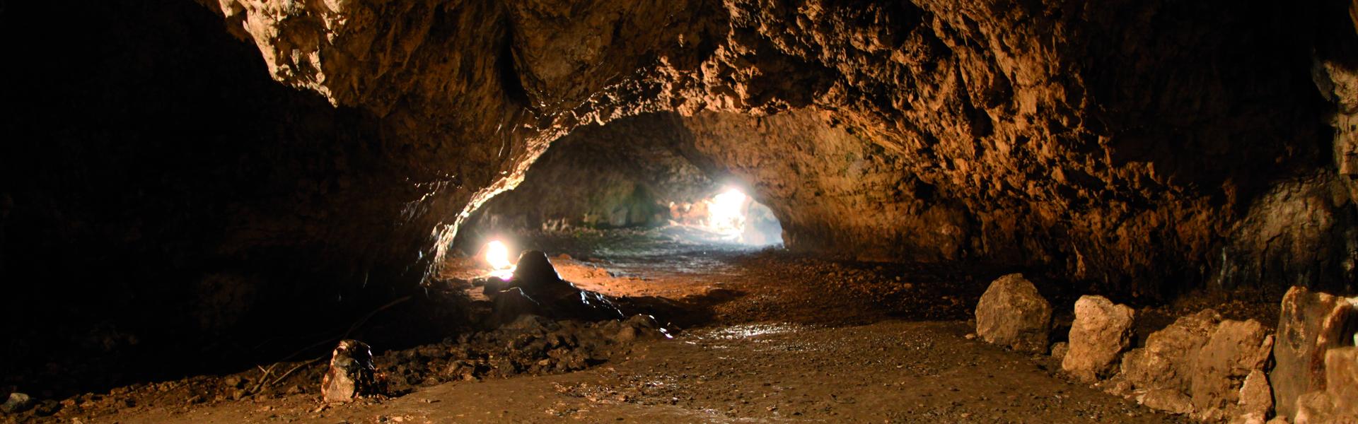 zdjęcie z wnętrza Jaskini Nietoperzowej